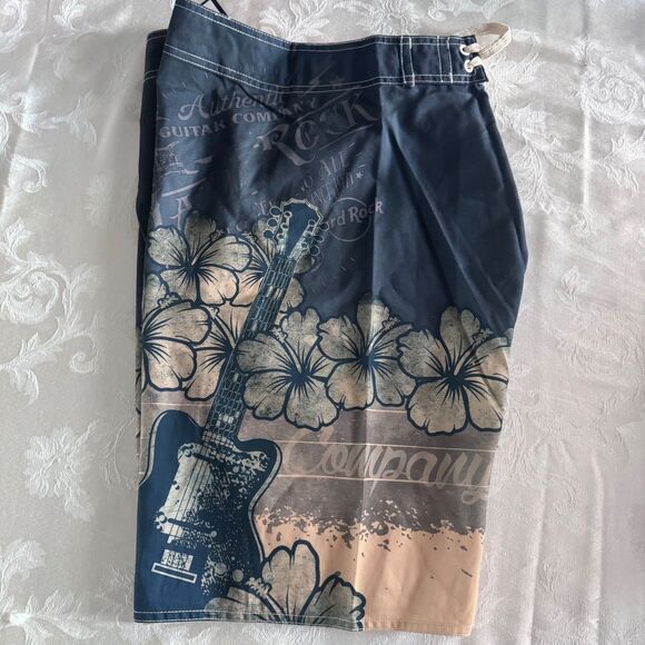 Hard Rock Cafe Hibiscus Hawaiian Ombre Swim Trunks Board Shorts Size 30 NWT - Picture 4 of 6